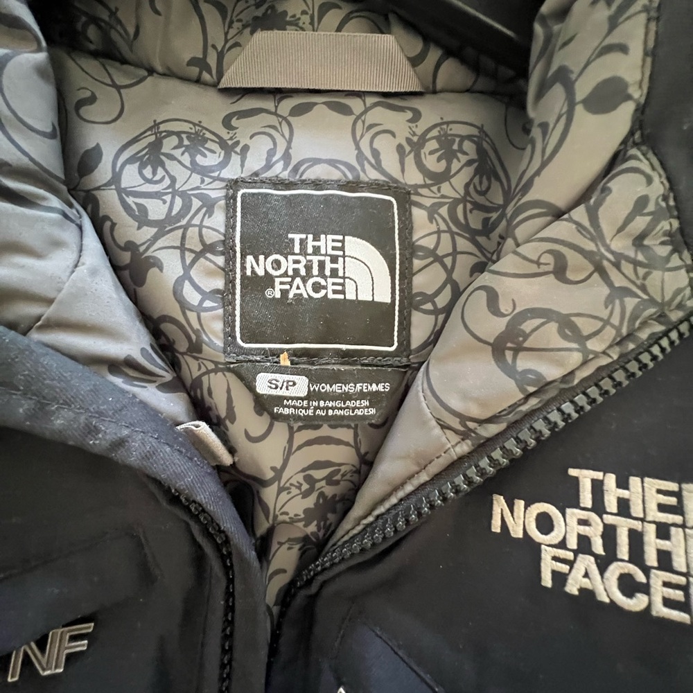 NorthFace parka 9/10 condition